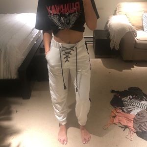 Tie Up Joggers / Sweatpants